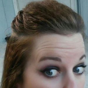 Meet your Posher, Kristel